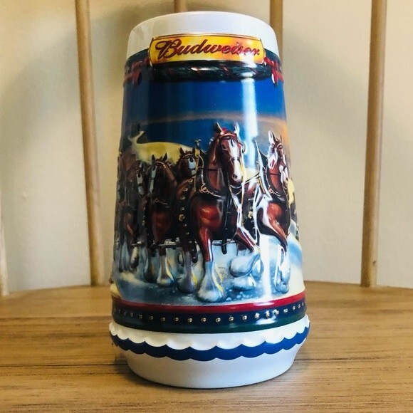 Vintage Budweiser 2002 Holiday Beer Stein “Guiding The Way Home” - Picture 4 of 10